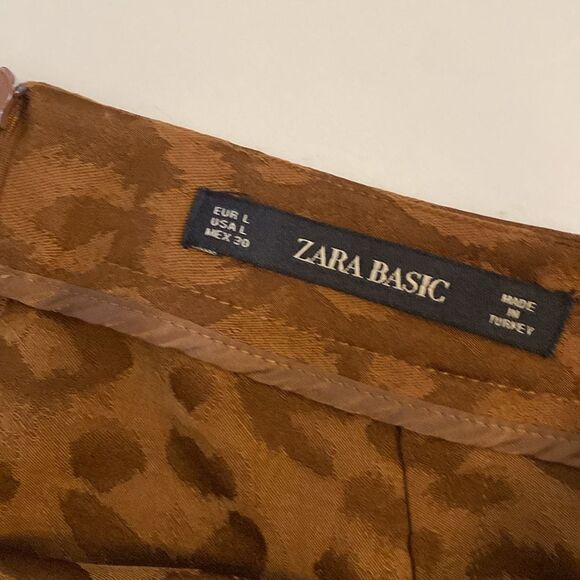 Zara Basic Jacquard Animal Print Vertical Ruffled Pencil Skirt Size Large NWT - Picture 7 of 8